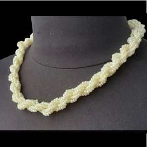 Vintage REAL Fresh Water Pearl Necklace